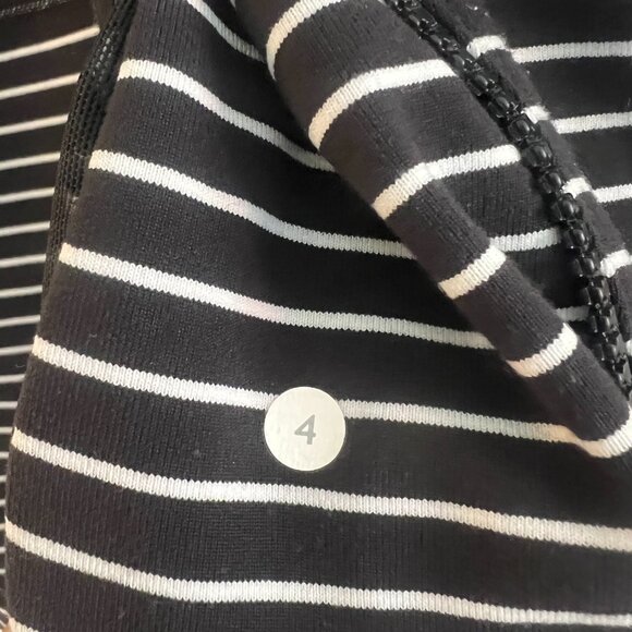 Lululemon Define Jacket Parallel Stripe Black White / Black SIZE 4 - Picture 8 of 9